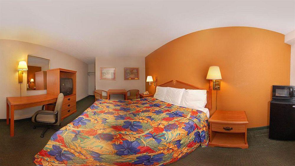 Motel 6-Cincinnati, Oh شارونفيل المظهر الخارجي الصورة