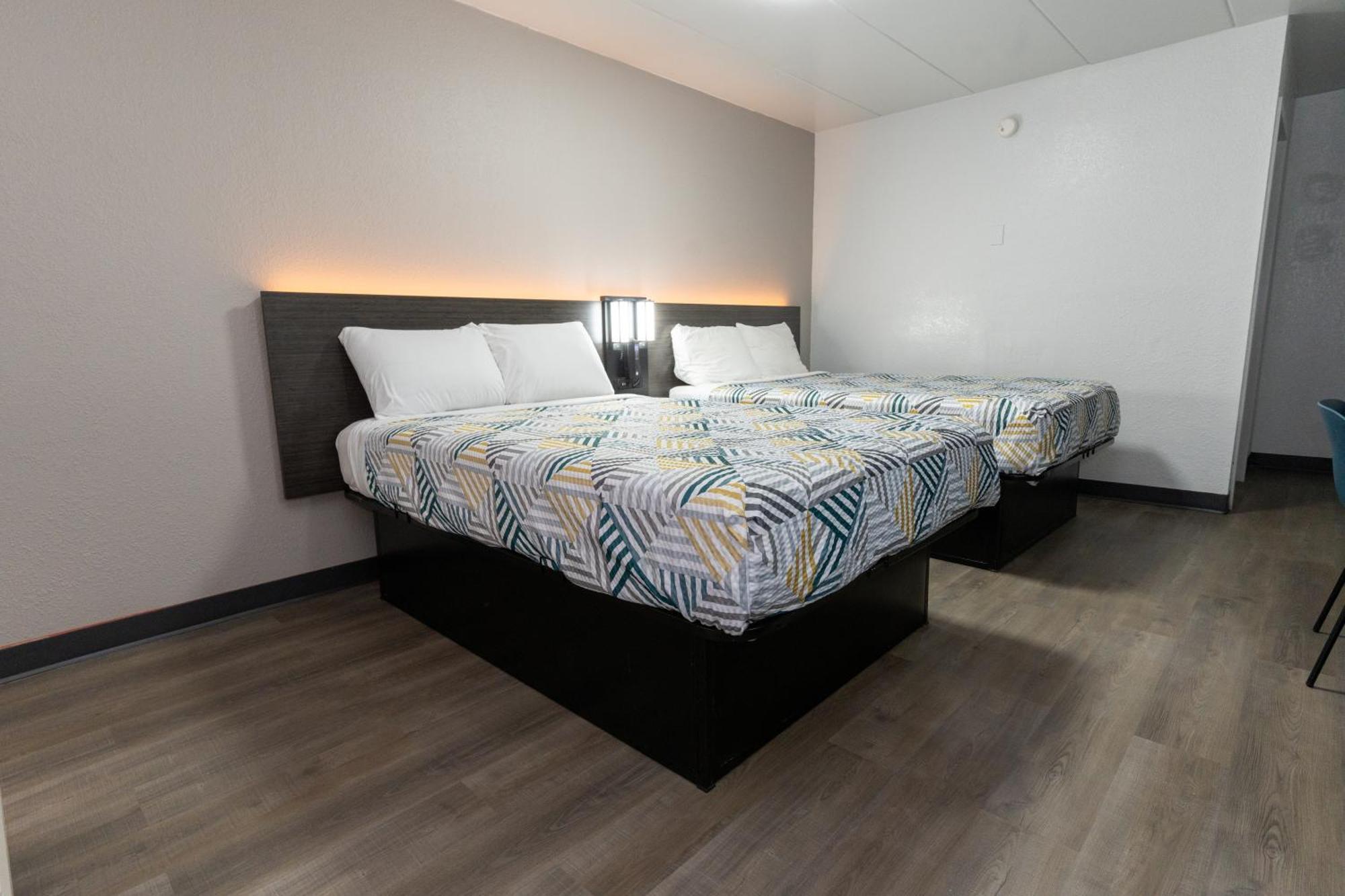 Motel 6-Cincinnati, Oh شارونفيل المظهر الخارجي الصورة